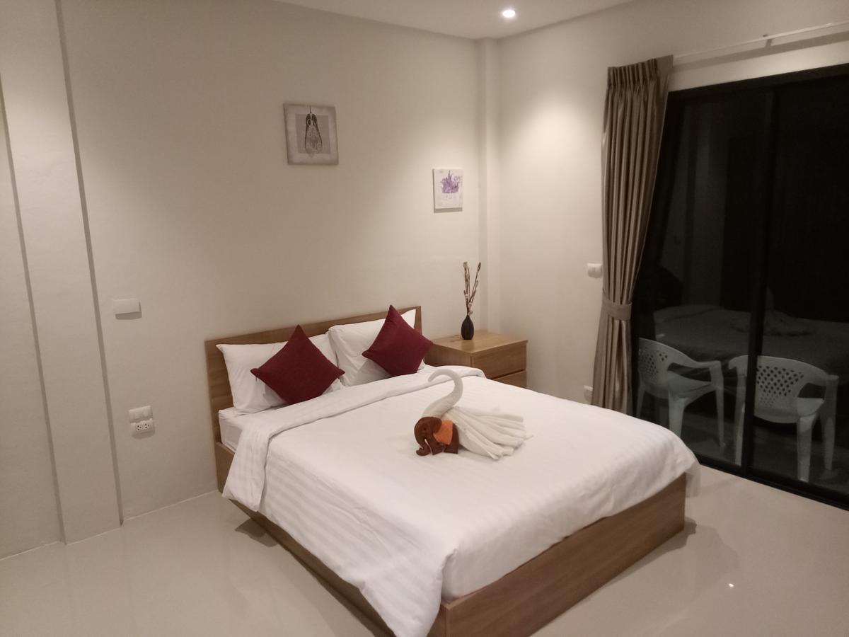 Baan Phunwanna Villa Pantai Kata Bagian luar foto